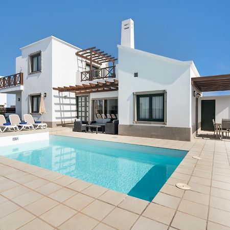 Camelot Holiday Homes By Livvo Playa Blanca  Ngoại thất bức ảnh