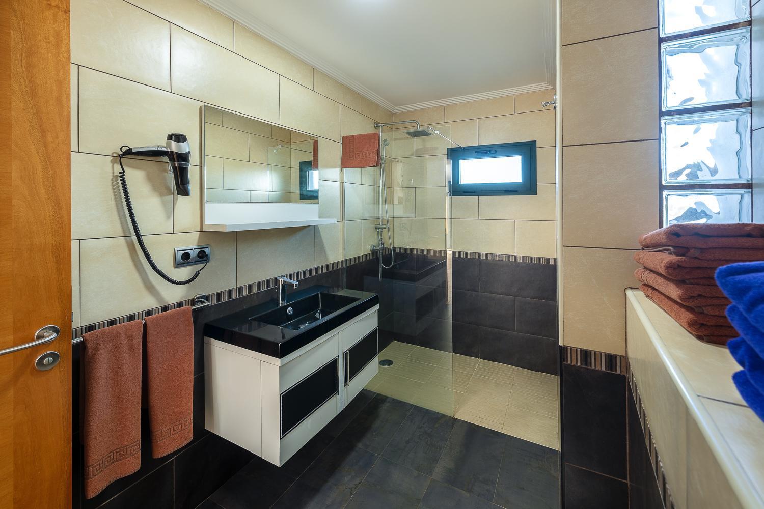 Camelot Holiday Homes By Livvo Playa Blanca  Ngoại thất bức ảnh