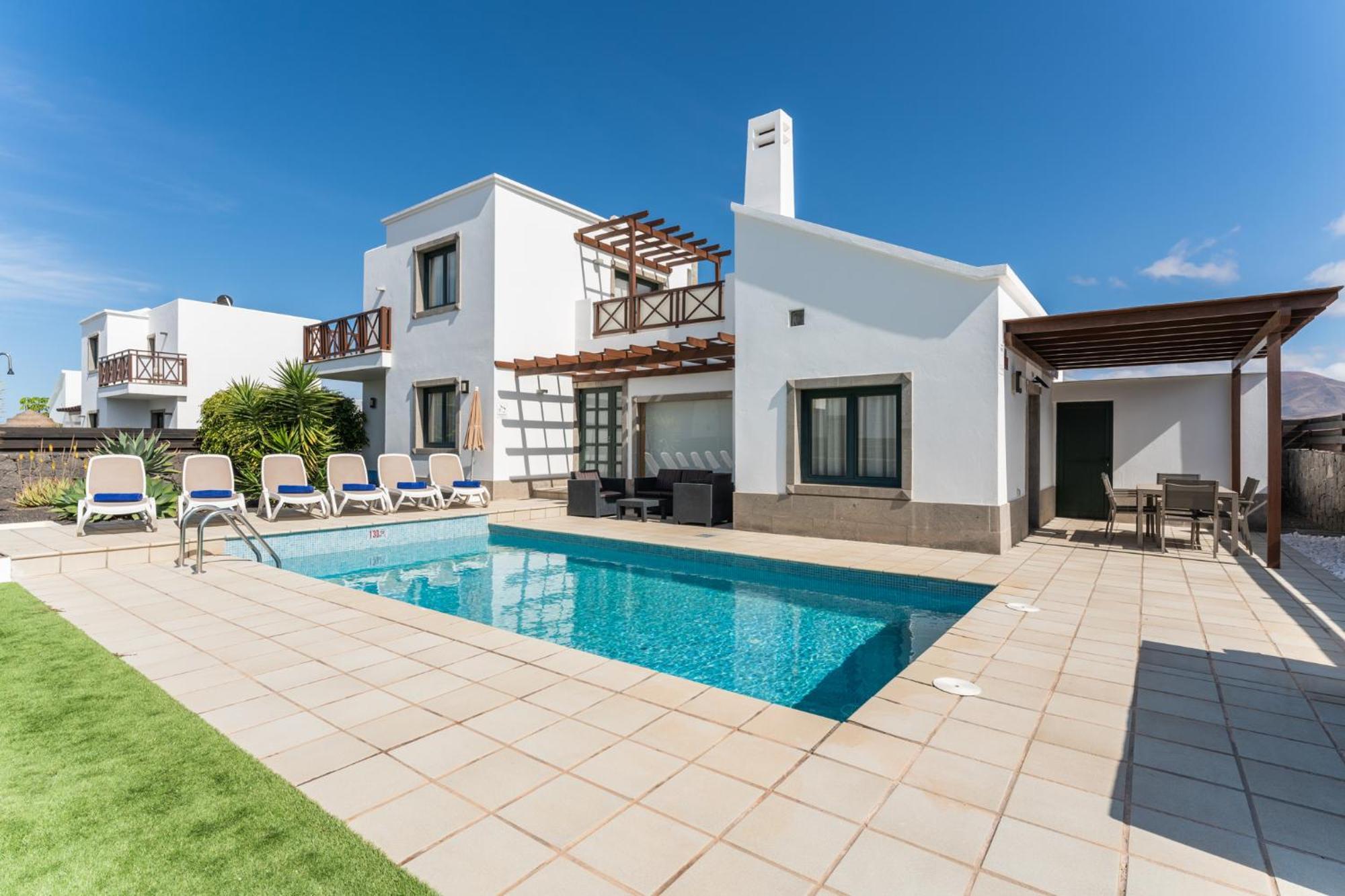 Camelot Holiday Homes By Livvo Playa Blanca  Ngoại thất bức ảnh
